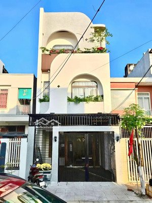 chính chủ gấp nhà nguyễn đình chiểu-đa kao-q1 giá 6tỷ55/ 103,5m2 gần trường mầm non cho thuê 50tr