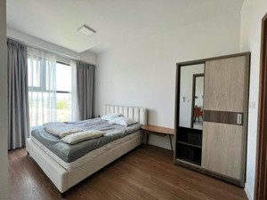 bán căn hộ 2 pn đảo swanbay tầng 9 view sân golf full nội thất đẹp giá 3.2 tỷ