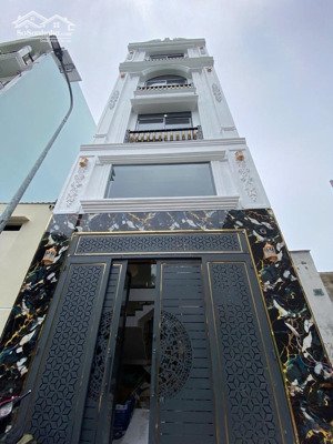 giảm bán nhanh lẹ -- giá mới 7.150 tỷ + sổ mới 2025 hoàn công chuẩn mới tinh siêu phẩm ngang lớn