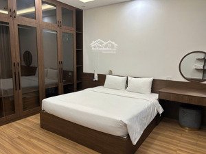 chủ cần bán gấp nhà 3tầng 1tum, mặt tiền đường hồ nghinh sơn trà tpđn