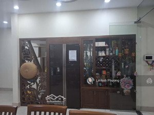 chính chủ cần bán căn liền kề góc gamuda. nhà full nt. lh : 