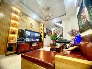 bán nhà hẻm tô hiệu tân phú,7.5tỷ, 60.5m2,4tầng,4pn,5wc, gần đầm sen, tiện ích xung quanh đầy đủ.