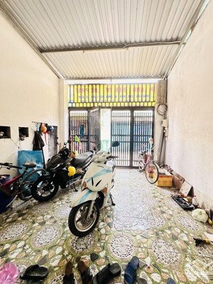 bán đất tặng nhà nhỉnh 5 tỷ, 97m2 tại bình hưng hòa b, bình tân, hcm, giá tốt chỉ với