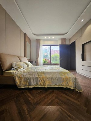 bán nhà 7 tầng thang máy - ô tô cách nhà 30m- lô góc - 11 phòng khép kín - dòng tiền 60tr/ tháng