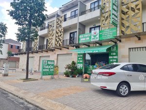 bán căn shophouse 100m2 db4 sổ hồng riêng 4,3 tỷ