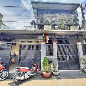 bán nhà 2 tầng gần tttm vincom. dt: 176m2 (8.8x 20m). gồm 3pn- 3wc. đường 5m. giá: 6.5 tỷ tl