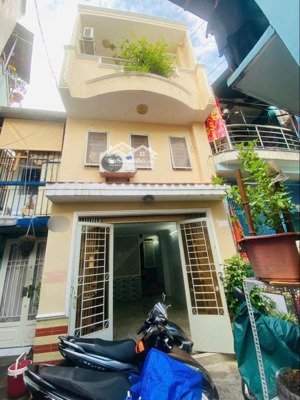 trệt 2 lầu sân thượng 4pn lê quang định, phường 14, bình thạnh 4.65 tỷ (bớt lộc)