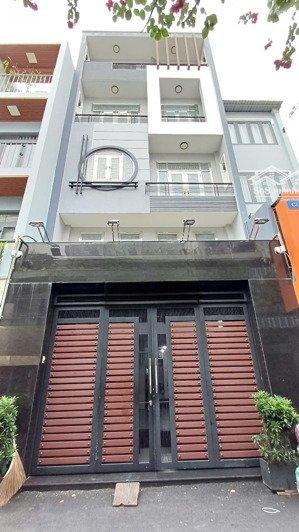 một căn duy nhất ngay aeon tân phú - đường tân thắng xe hơi vào tới nhà. giá chỉ 3 tỷ990/61m2