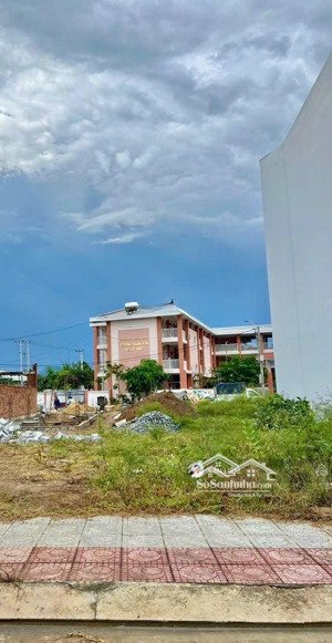 bán đất tđc ngọc hiệp, phường tây nha trang -------- diện tích: 75,6m2 ngang 4,5m hướng đông n