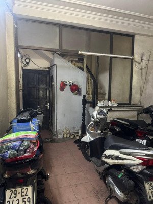 bán gấp nhà mặt phố quốc tử giám. trung tâm đống đa 41m, 5 tầng, mt 4m, giá 22,5 tỷ