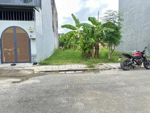 đất 150m2 sẵn thổ cư mt võ thị thừa q12, đường 5m . kinh doanh đầu tư cho thuê. giá 2 tỷ 270