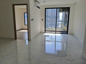 tôi cần bán 1 căn 1pn+, 47m2. pk solari, đang có hđ thuê giá 2ty5