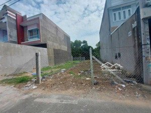 gấp! ra lô đất 102 mt kd đẹp an phú đông 27 q12. shr cách cầu phú long 2 phút