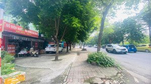 tòa nhà văn phòng mặt phố long biên 8 tầng thang máy doanh thu cực khủng