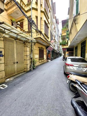 bán nhà phố xuân thủy diện tích 65 m ô tô tránh nhau thoải mái ngõ thông khắp ngả mặt tiền rộng 8.3