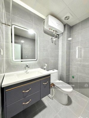 nhà mới xây hoàng mai vài bước ra ô tô ở ngay, giá cực tốt!