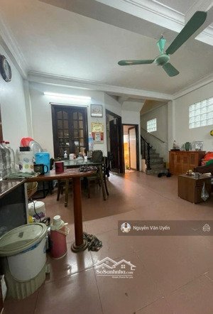 trung tâm ba đình phố đội cấn -- mặt ngõ rộng --30 m ra phố , chỉ 7,2 tỷ cho 34 m2. giá cực tốt