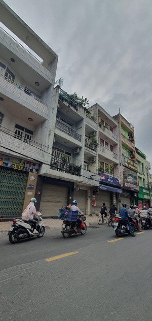 bán nhà mặt tiền tân bình siêu đẹp 4m x 13m , 4 tầng giá 13,8 tỷ thương lượng