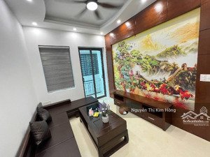 bán nhà đẹp cầu am vạn phúc , ngõ thông tứ tung gần phố ở ngay.