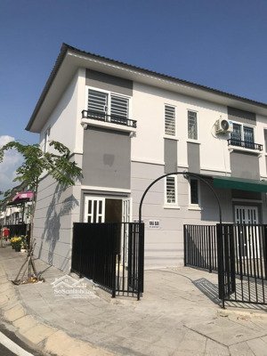 cần bán nhà thương mại- căn góc hai mặt tiền - first home bình hoà