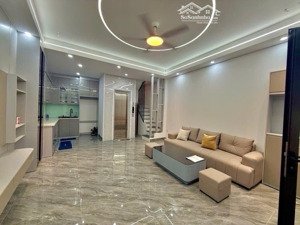 bán nhà riêng kim ngưu 35m xây mới tinh 5 tầng thang máy chỉ hơn 8 tỷ