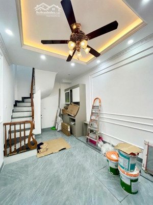 bán nhà đội cấn,ba đình, không bị quy hoạch, 10m ra phố,nhà xây mới, 5 tầng,giá 7.36 tỷ.