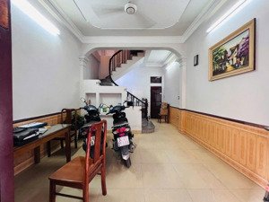 bán nhà mễ trì thượng - 32m ,4 tầng , mặt tiền 4,5m .