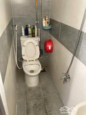 - bán nhà nhỏ xinh lê trọng tấn 14,5 m2 ( 5,8x2,5) giá 2,07tỷ - kết cấu : 1 trệt ,1 lầu 1 pn, 2wc,