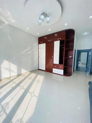 siêu phẩm 4 tầng mới an lạc bình tân 83m2 ngang 4,5m chỉ 9 tỷ hơn.