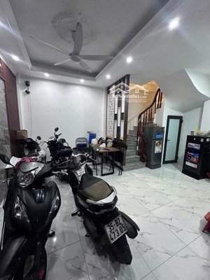 bán nhà riêng trương định chính chủ 35m 5 tầng 3 bước ra ô tô tránh chỉ 7 tỷ