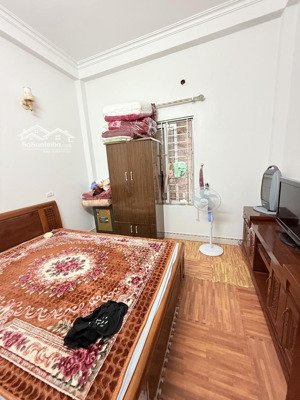 nhà mới 3 tầng, đa tốn, gia lâm ,ở ngay hoặc cho thuê đều đẹp