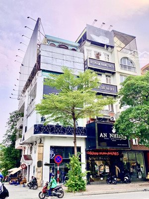 phân lô mặt phố cát linh 60m-7t vừa ở vừa cho thuê kd chủ tặng lại nội thất 2 tỷ xịn sò giá:36 tỷ