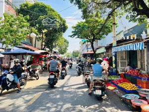 cực hiếm! bán 2 căn nhà liền kề mặt tiền kinh doanh sầm uất chợ phước bình. dt 8x25m cách đxh 100m