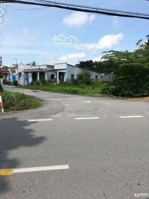 bán gấp lô đất ngộp mt dt744 900m2 2 tỷ