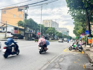 cần bán lô đất 327,8m2 đường 10m5 trần duy chiến- quá chuẩn để xây khách sạn căn hộ gần sát biển