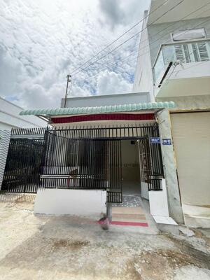 Nhà nguyên căn gần bệnh viện phụ sản