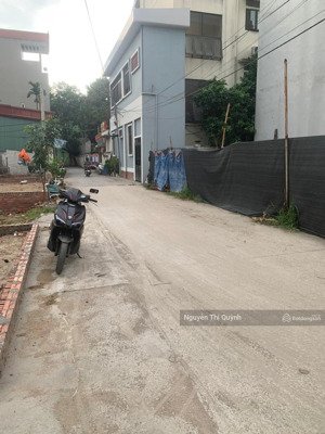 bán đất lô góc 50,4m2. mt: 6.5m - đường trục chính làng ô tô. xã đức thượng, hoài đức.