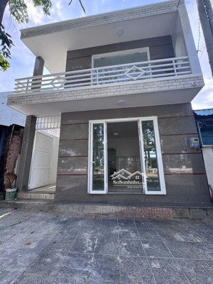 bán nhà nam quốc cang ngay quãng trường bà rịa đối diện công viên giá 5,8 tỷ