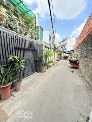 nhà mới âu cơ lô góc thoáng mát hẽm xe hơi 46m chỉ 4.6 tỷ âu cơ phú trung tân phú