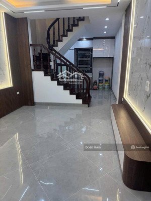 chỉ 7 tỷ! nhà văn cao, gần phố, ô tô lt, ngõ thoáng sáng, dân xây giữ gìn, tặng nội thất, 43m2*5t