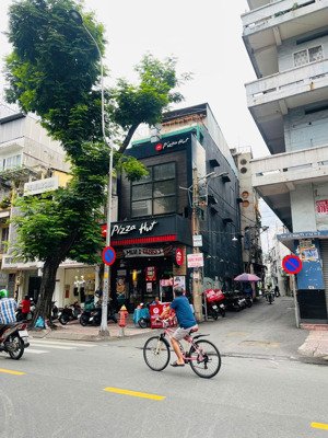 5x16 3 tầng - cho thuê góc 2mt lê văn sỹ q3 - kinh doanh tự do