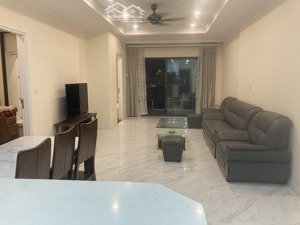 bán căn hộ tập thể tầng 3 nghĩa tân dt 70m2 , thiết kế 2 ngủ giá 3,4 tỷ