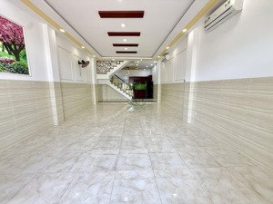 cho thuê nhà 3 phòng full nội thất ngủ kđt hà quang 2 giá 18 triệu/tháng