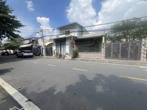 nhà riêng bán tại phường tân phú, quận 9, tp.hcm giá cực chất 11,5 tỷ, 185 m2