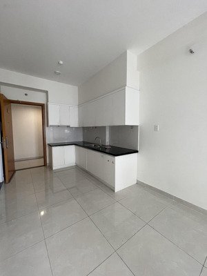 chính chủ gửi bán căn hộ 50m2, giá 1,84 tỷ tầng trung, view đẹp chung cư sài gòn intela