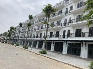 bán liền kề ở đông dương riva giá 120 triệu/m2 dt 80m2, xây 5 tầng