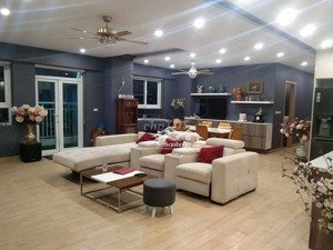 bán cc 101 láng hạ, dt 146m, giá bán rẻ nhất thị trường. tell 