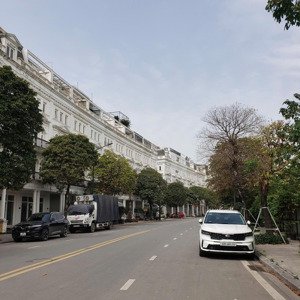 chính chủ cần bán gấp căn lk louis city đại mỗ dt 105m2, mt 5m cách lê trọng tấn kéo dài chỉ 100m