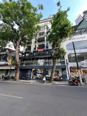 cho thuê nhà mặt phố ở đống đa, đông đúc dân cư, cực đep, nhanh khỏi hết