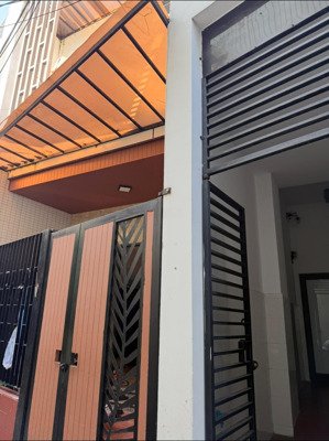 đầu tư sinh lời hiệu quả từ nhà 2 tầng và 3 phòng trọ tại thank khê!!!